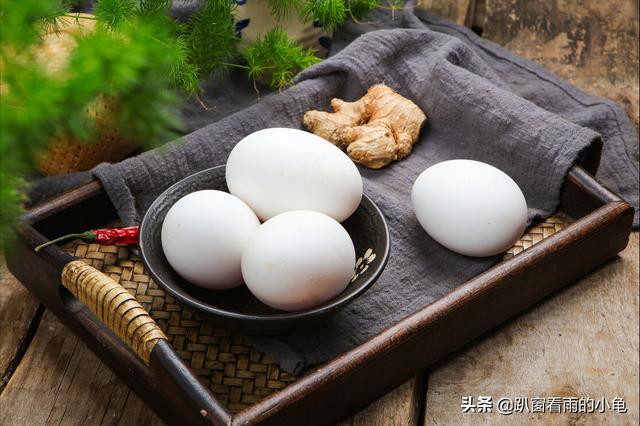 鹅蛋最接地气的做法，鲜香味美，卵磷脂含量高，孩子多吃记忆好