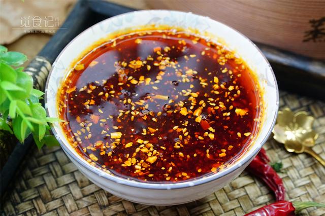 做辣椒油想好吃，不是直接泼油那么简单，家用万能做法，香辣味美