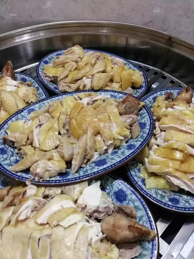 白切鸡家常做法，广东粤菜白切鸡，白斩鸡，做法简单，在家就能做
