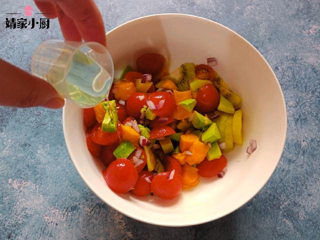 带有浓浓春意的“水果沙拉”，颜值高还美味，5分钟就能做好！