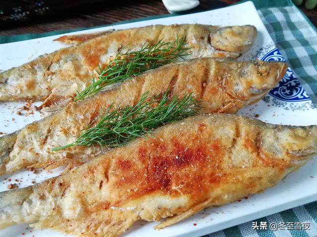 小江鱼这样做，外焦里嫩，香脆酥松，原汁原味，少油不腻