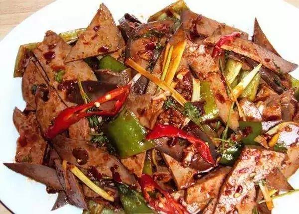 东北人最稀罕的16道肉菜，越吃越香，堪称东北菜“精髓”！