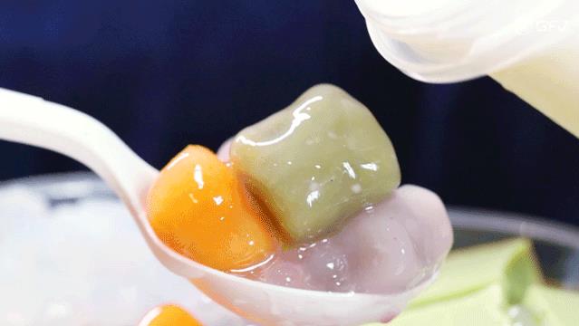 「夏日甜品节」来了，桃子奶茶桶、mini甜品火锅，6.8折喝糖水