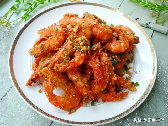 吃腻了水煮大虾，教你12道大虾的做法，中秋节招待客人有面子