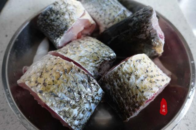 千炖豆腐万炖鱼之家常炖草鱼，出锅啦，营养还美味