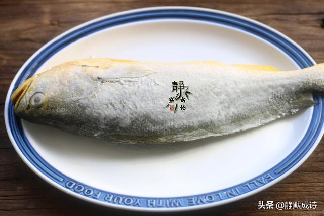 春节家宴没它不成席，黄花鱼这么做，比带鱼都受欢迎，好吃又解馋
