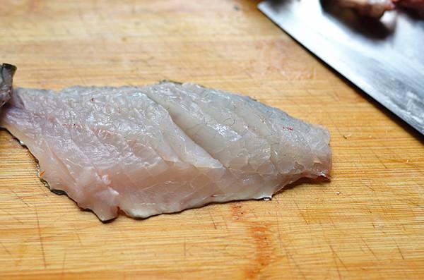 厨师长教你做松鼠桂鱼，外酥里嫩，告诉你怎样给鱼改花刀！