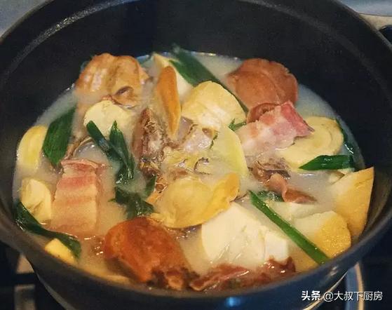 大叔家的广东菜：河蚌煲汤，鲜香味美，柔软适口，家人爱吃！