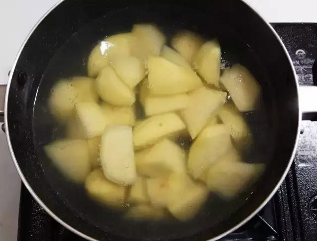 黄小厨教你如何把家里存多了的土豆变成美味春炸土豆泥