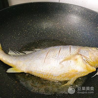 红烧黄花鱼的做法