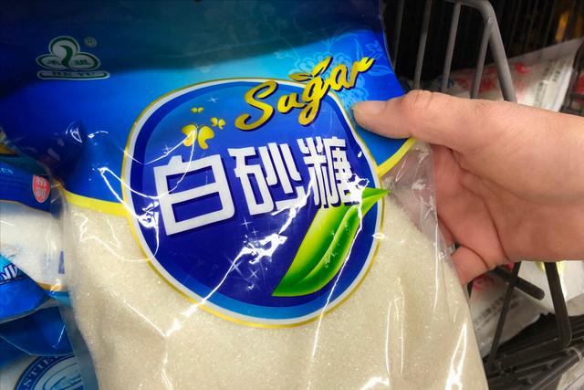内行人买白糖，不只看价格，认准糖袋“3行字”，挑到优质好白糖