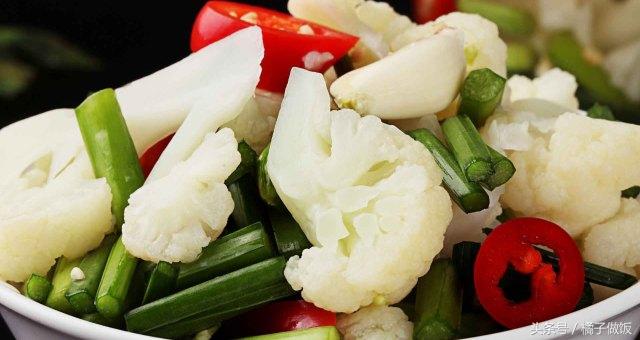 看了花菜的这17种做法，真想天天吃花菜！