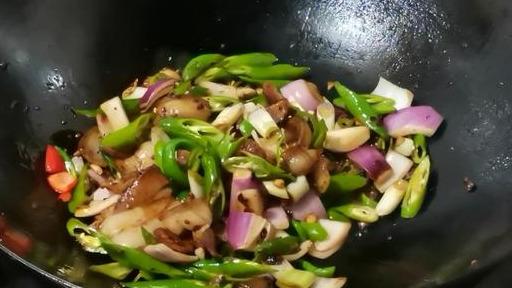 干豆豉的美味，教你这样做家常菜，鲜香下饭不油腻，做法又简单