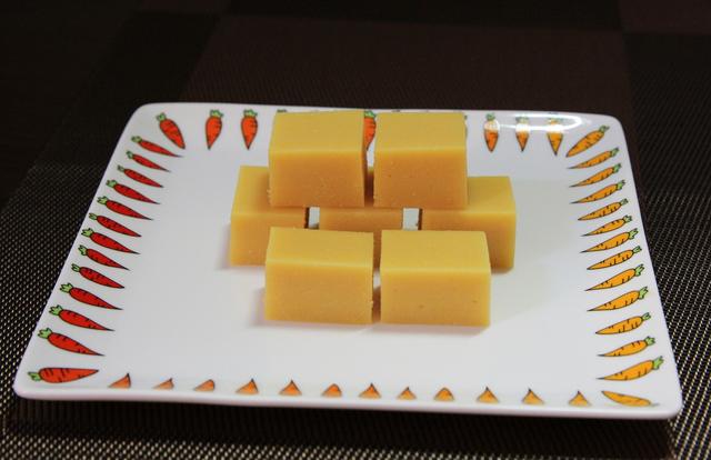 豌豆黄:宫廷小吃在家轻松做,细腻纯净,入口即化