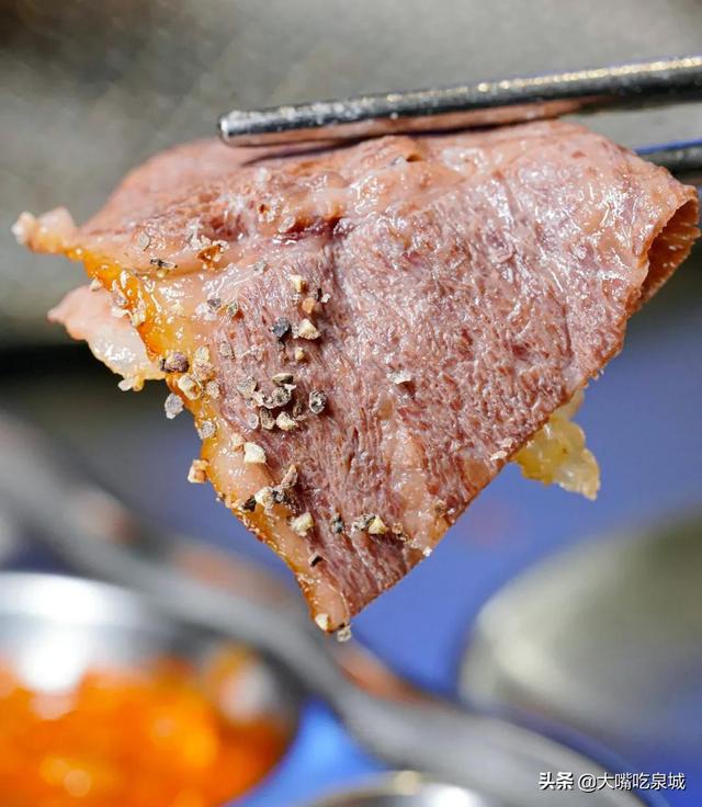 不出国也能吃到正宗韩国烤肉！「爱豚家」让你过足肉瘾