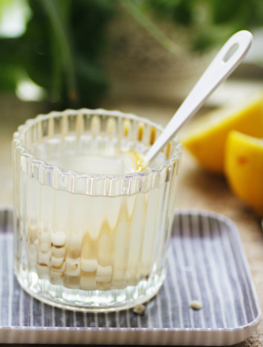 养颜美白柠檬薏米水
